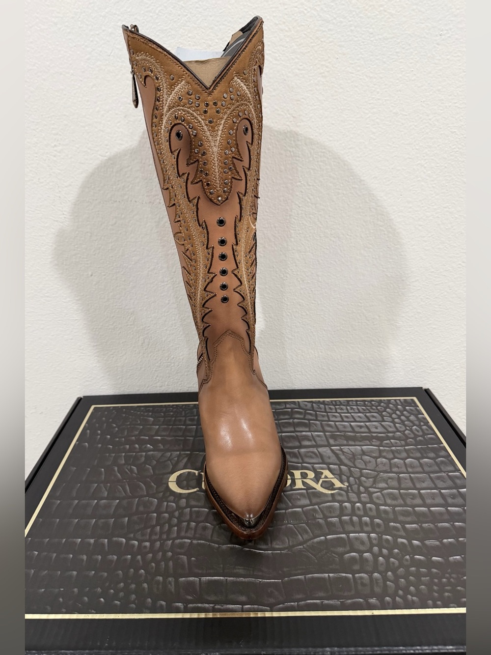 NIB CUADRA Women’s Leather High Boots size 9.5